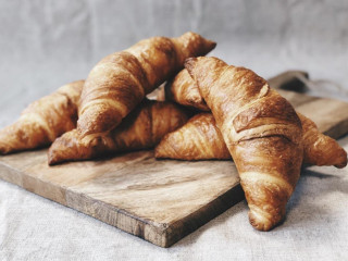 Junge Die Bäckerei. Greifswald Elisenpark