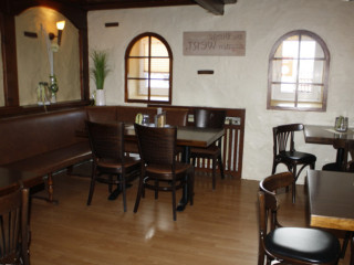 Cafe Columbus