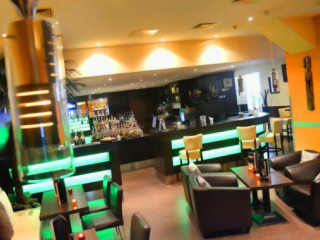 2Lounge Cafe Bar Lounge