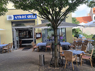 Giamas Gyros Grill