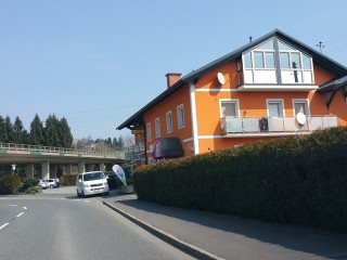 Gasthaus-cafe Stegtoni