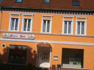 Bistro Side