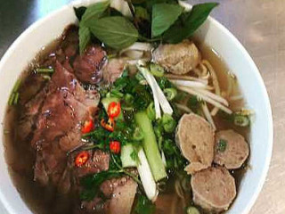 Xin Chao