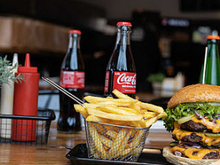 Pops Burger Sportsbar Stuttgart