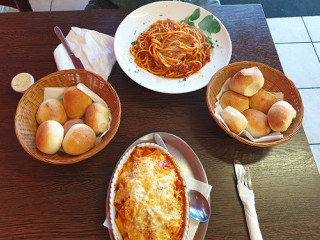 Royal Pizzeria