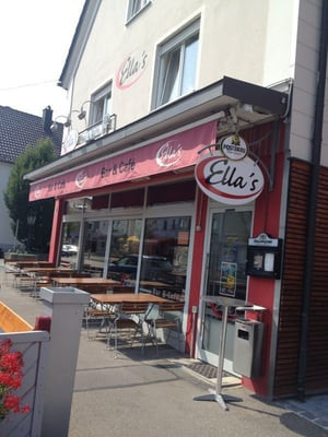 Lola`s Cafe