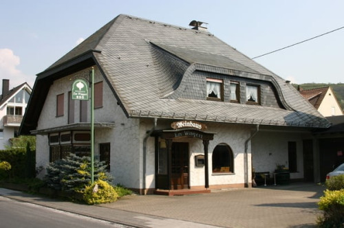 Restaurant & Weinhaus Em Wingert